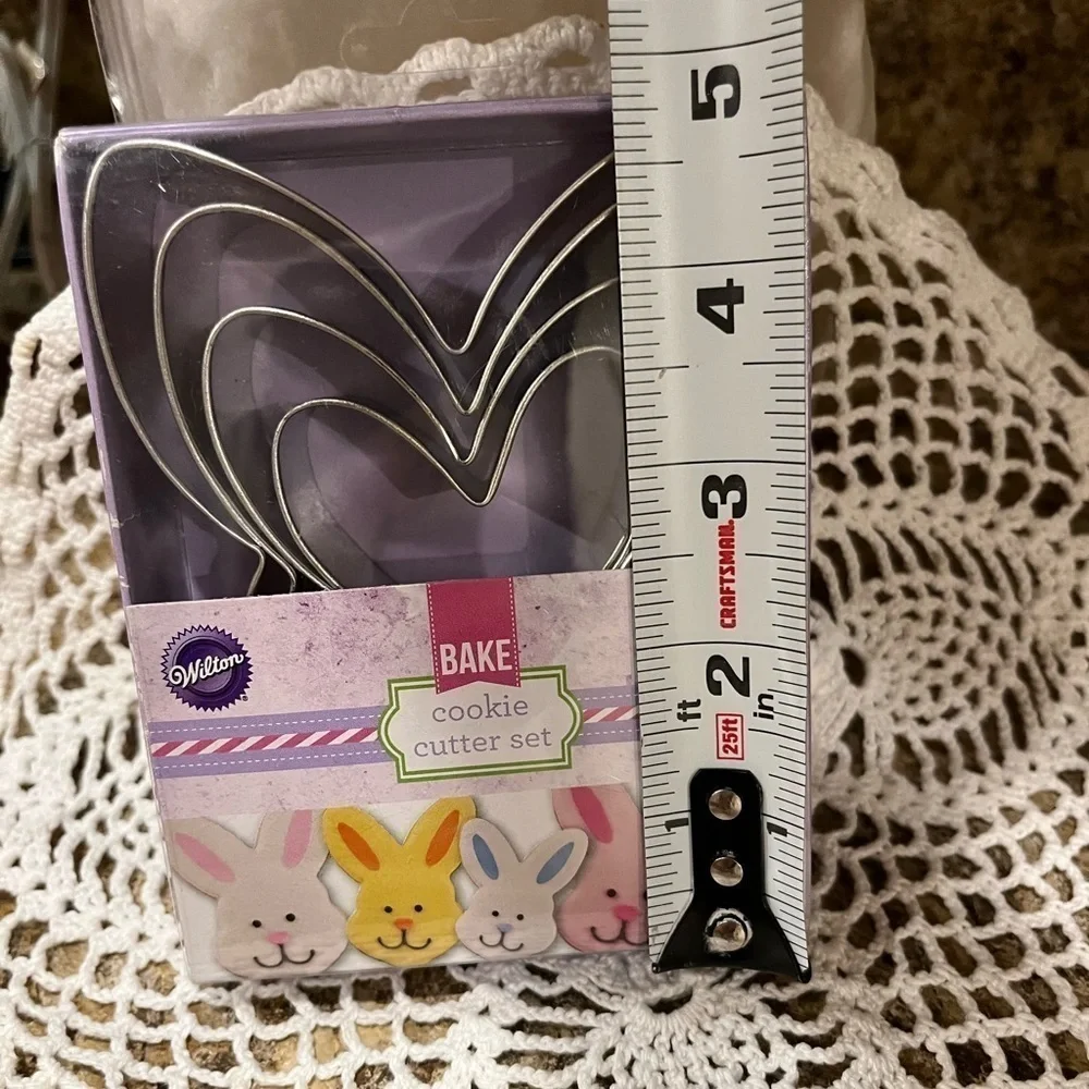 NIB Wilton Bunny Rabbit Cookie Cutter Set Easter Holiday Baking